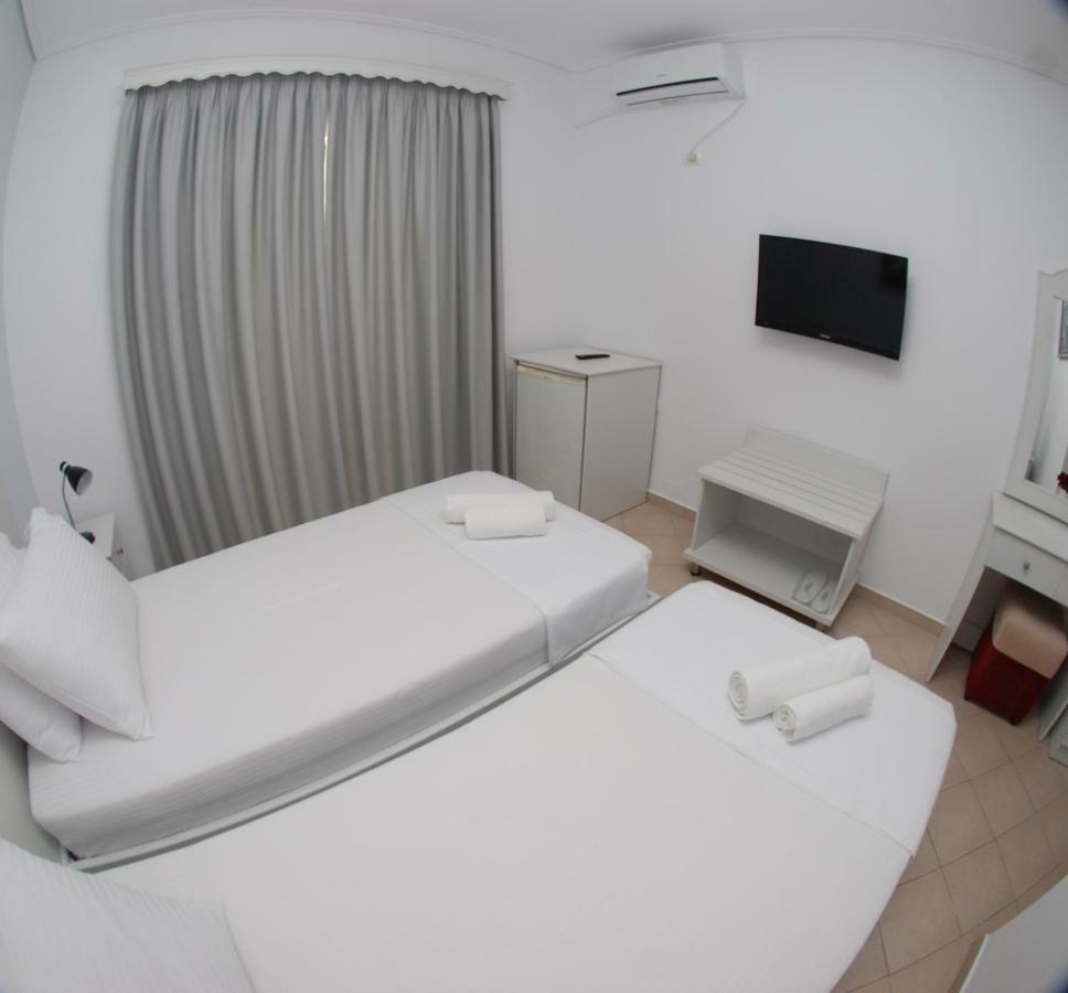 Hotel Ms Sarande Exterior photo