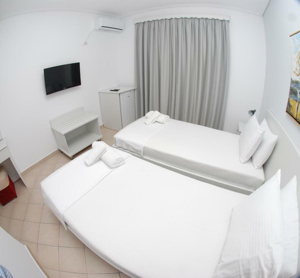 Hotel Ms Sarande Exterior photo
