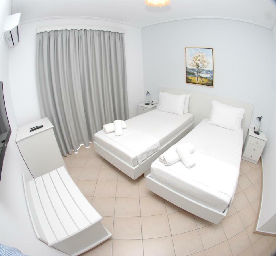 Hotel Ms Sarande Exterior photo